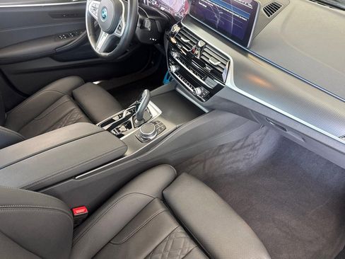 Used 2023 BMW 530e w/ Executive Package RWD image 32