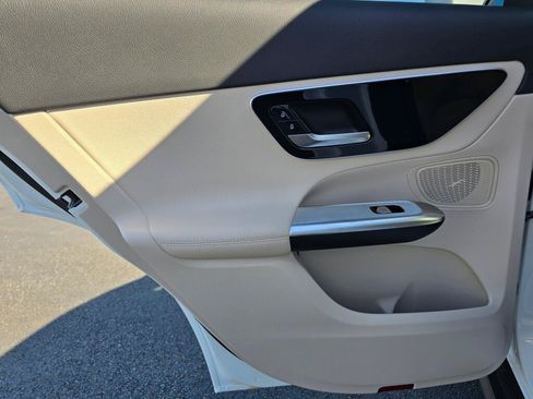 New 2026 Mercedes-Benz GLC 300 4MATIC image 19