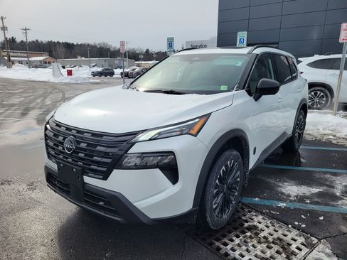 New 2026 Nissan Rogue Dark Armor image 9