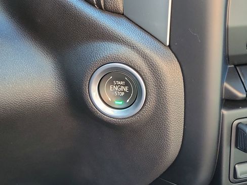 Used 2022 Chevrolet Silverado 1500 LTZ image 27