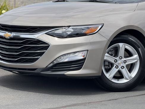 Certified 2023 Chevrolet Malibu LT image 3