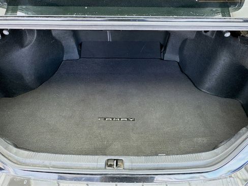 Used 2018 Toyota Camry XSE FWD image 18