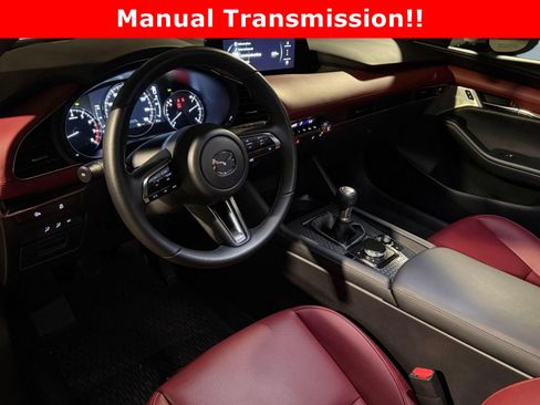 Used 2026 MAZDA MAZDA3 2.5 S Hatchback w/ Premium Pkg FWD image 4