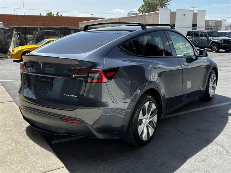 Used 2021 Tesla Model Y Long Range AWD/4WD image 7