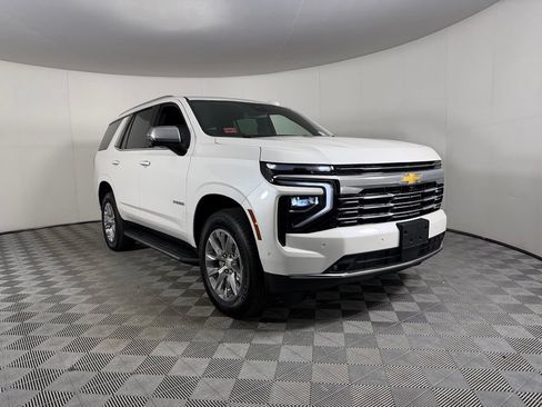 Used 2025 Chevrolet Tahoe Premier AWD/4WD image 4