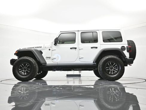 New 2026 Jeep Wrangler Unlimited Rubicon AWD/4WD image 40