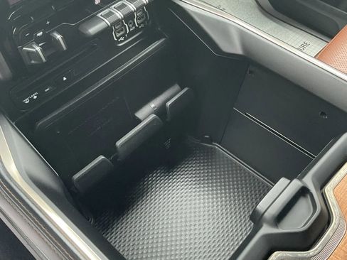 Used 2019 RAM 1500 Limited AWD/4WD image 33