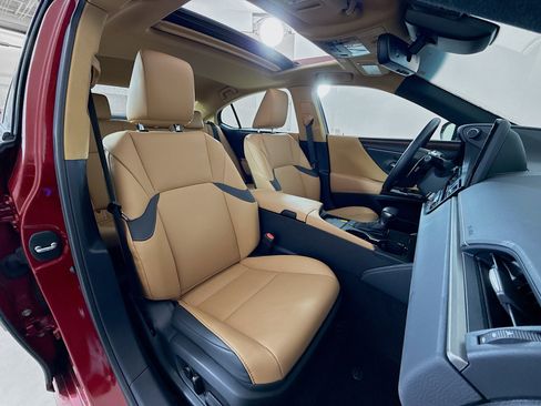 Certified 2025 Lexus ES 300h F Sport w/ Accessory Package (Z2) image 26