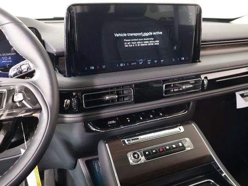New 2026 Lincoln Aviator Reserve AWD/4WD image 5