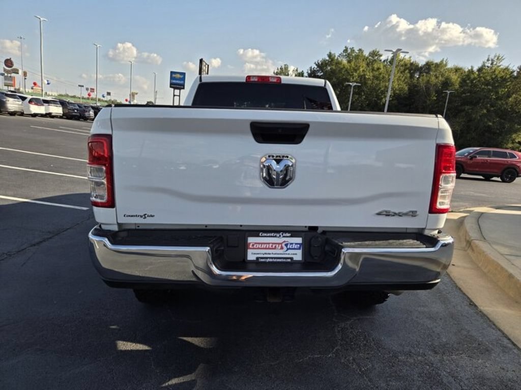 Used 2024 RAM 2500 Tradesman w/ Chrome Appearance Group AWD/4WD image 4