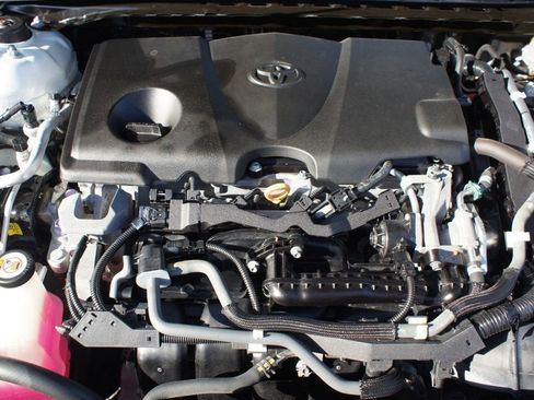 Used 2019 Toyota Avalon XSE image 27