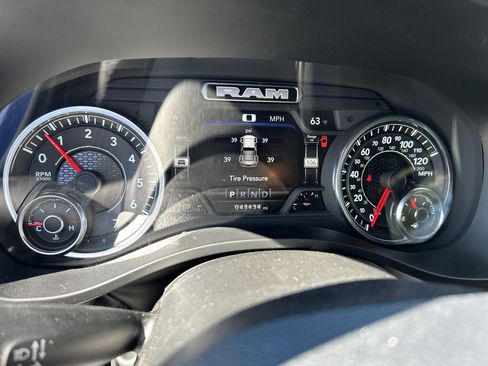 Certified 2023 RAM 1500 Big Horn image 15