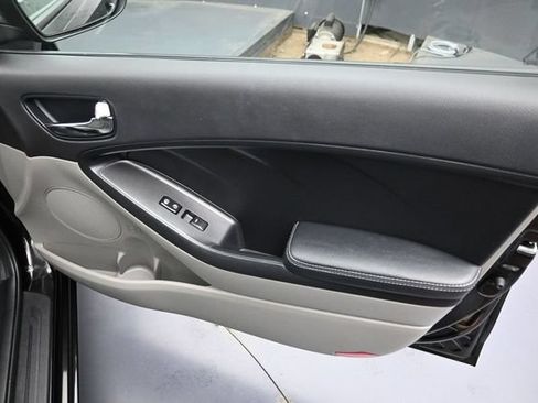 Used 2016 Kia Forte LX w/ LX Popular Package FWD image 27