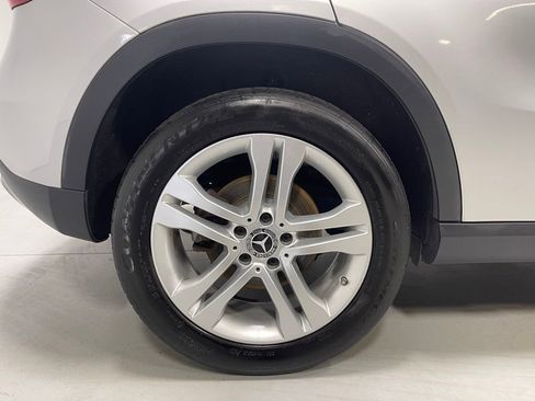 Used 2019 Mercedes-Benz GLA 250 4MATIC image 15