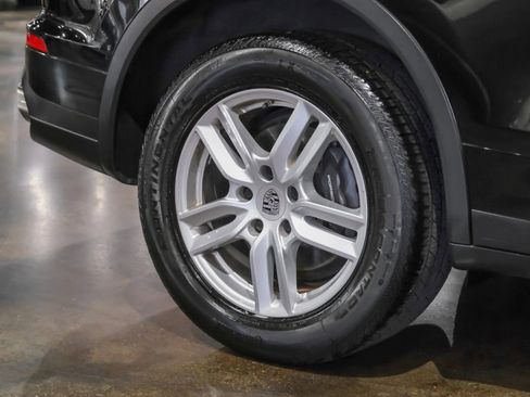 Used 2018 Porsche Cayenne AWD/4WD image 52