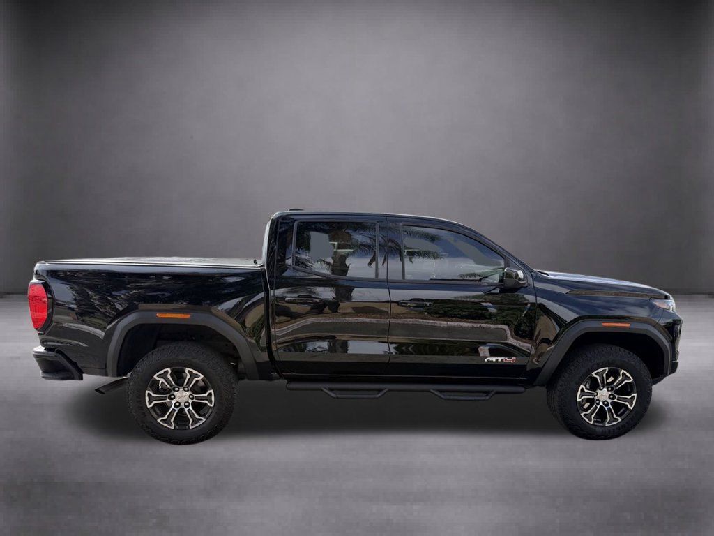 Used 2025 GMC Canyon AT4 AWD/4WD image 13