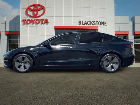 Used 2022 Tesla Model 3 Long Range AWD/4WD image 6