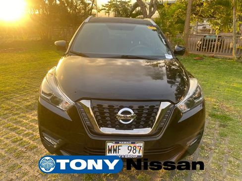 Used 2018 Nissan Kicks SR image 20