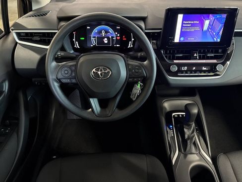 New 2026 Toyota Corolla LE FWD image 17