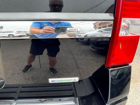 Used 2017 Ford Expedition EL XLT image 18