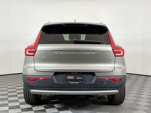 Used 2022 Volvo XC40 T5 Momentum w/ Premium Package image 10