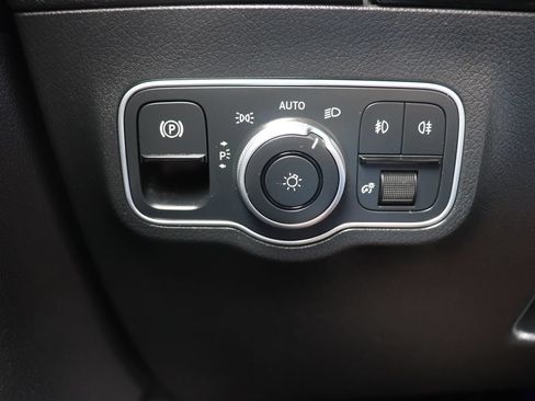 Used 2025 Mercedes-Benz GLA 250 image 27