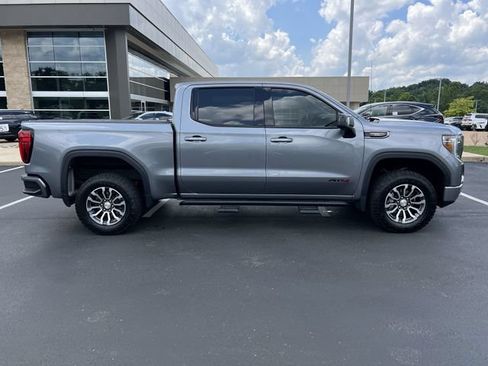 Used 2021 GMC Sierra 1500 AT4 w/ AT4 Value Package AWD/4WD image 2