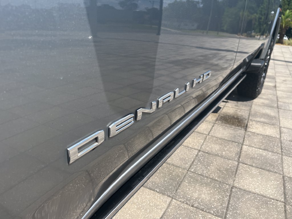 Used 2024 GMC Sierra 2500 Denali w/ Denali Reserve Package AWD/4WD image 11