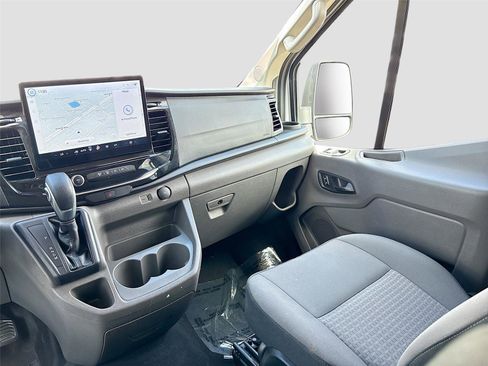 Used 2023 Ford Transit 350 XLT image 22