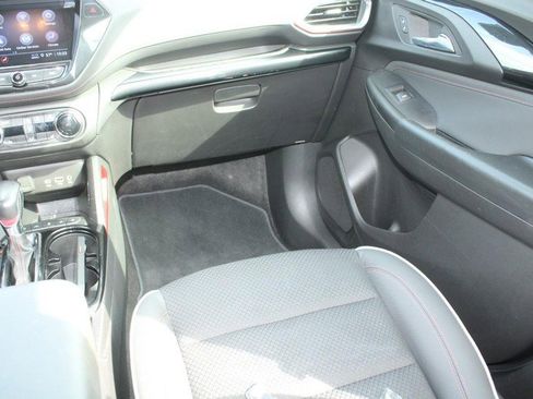 Used 2023 Chevrolet TrailBlazer RS w/ Sun and Liftgate Package image 14