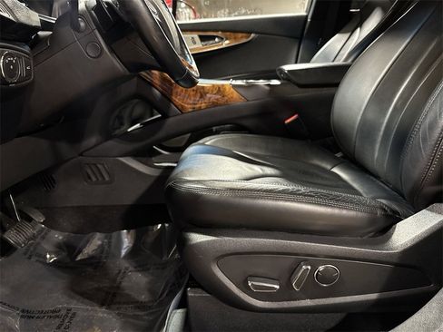 Used 2016 Lincoln MKX Reserve w/ Luxury Package image 14