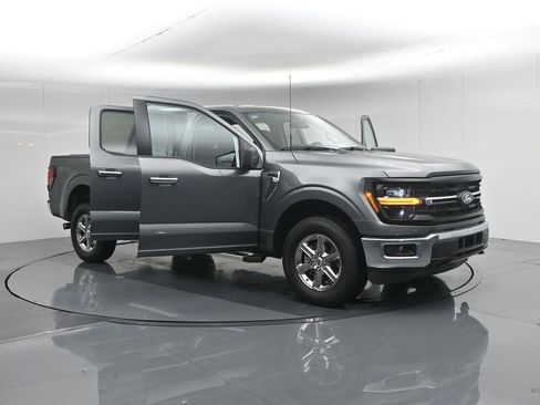 Used 2025 Ford F150 XLT w/ Equipment Group 301A Standard image 32