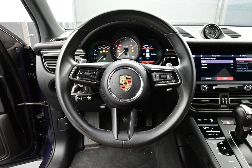 Certified 2023 Porsche Macan S AWD/4WD image 8
