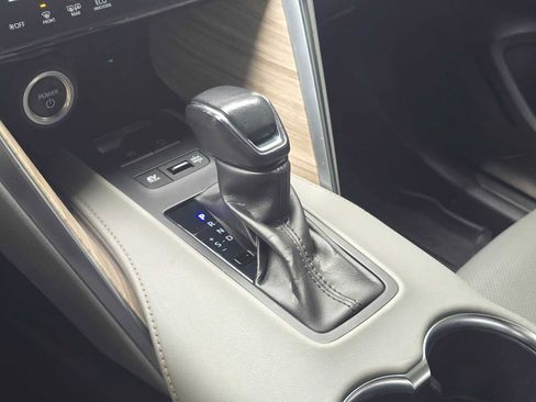 Certified 2023 Toyota Venza Limited AWD/4WD image 26