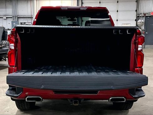 Used 2021 Chevrolet Silverado 1500 RST image 30