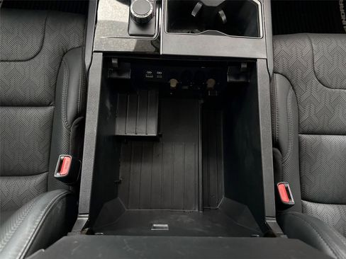 Used 2023 Toyota Tundra SR5 w/ SR5 Premium Package RWD image 32