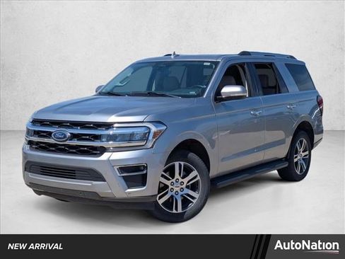 Used 2024 Ford Expedition Limited image 1