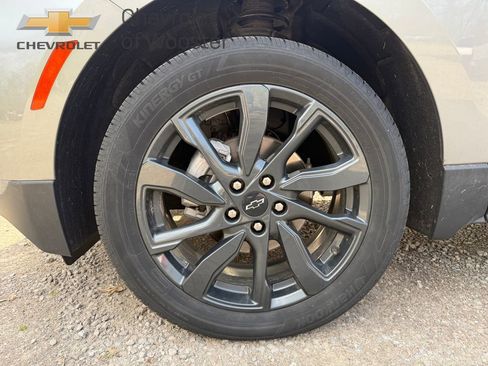 Used 2023 Chevrolet Equinox RS image 10