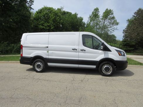 Used 2019 Ford Transit 150 130 Low Roof RWD image 5