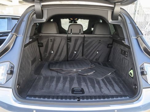 Certified 2024 BMW iX xDrive50 w/ Premium Package image 22