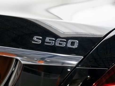 Used 2020 Mercedes-Benz Maybach S 560 4MATIC image 59