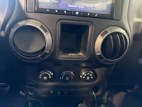 Used 2012 Jeep Wrangler Sport AWD/4WD image 23