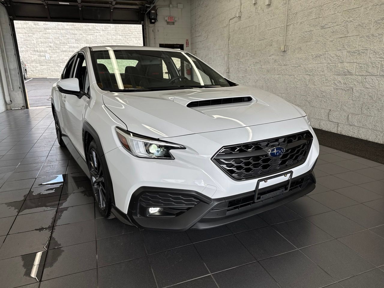 Used 2022 Subaru WRX Limited AWD/4WD image 2