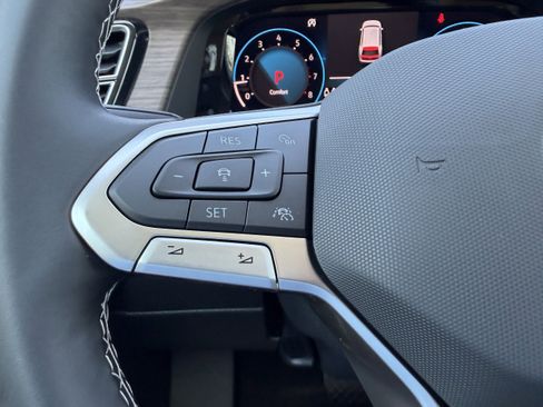 New 2026 Volkswagen Atlas SEL image 24