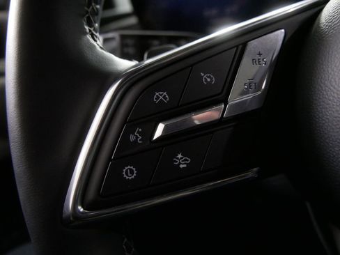 Used 2025 Buick Enclave Avenir image 22