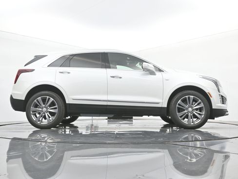 New 2025 Cadillac XT5 Premium Luxury w/ LPO, Floor Liner Package AWD/4WD image 20