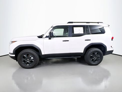 Used 2025 Lexus GX 550 AWD/4WD image 9