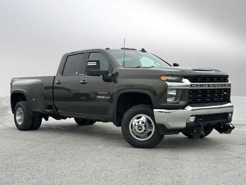 Used 2023 Chevrolet Silverado 3500 LT w/ Convenience Package image 4