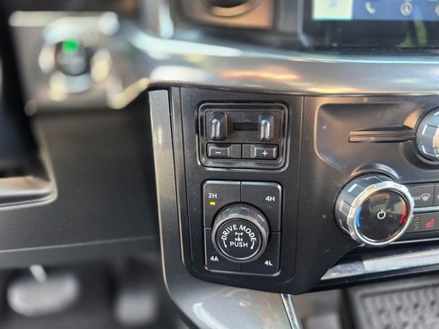 Used 2023 Ford F150 Lariat image 31