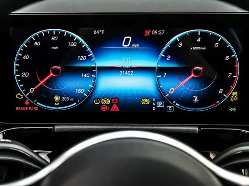 Certified 2022 Mercedes-Benz GLA 250 GLA 250 4MATIC SUV image 21